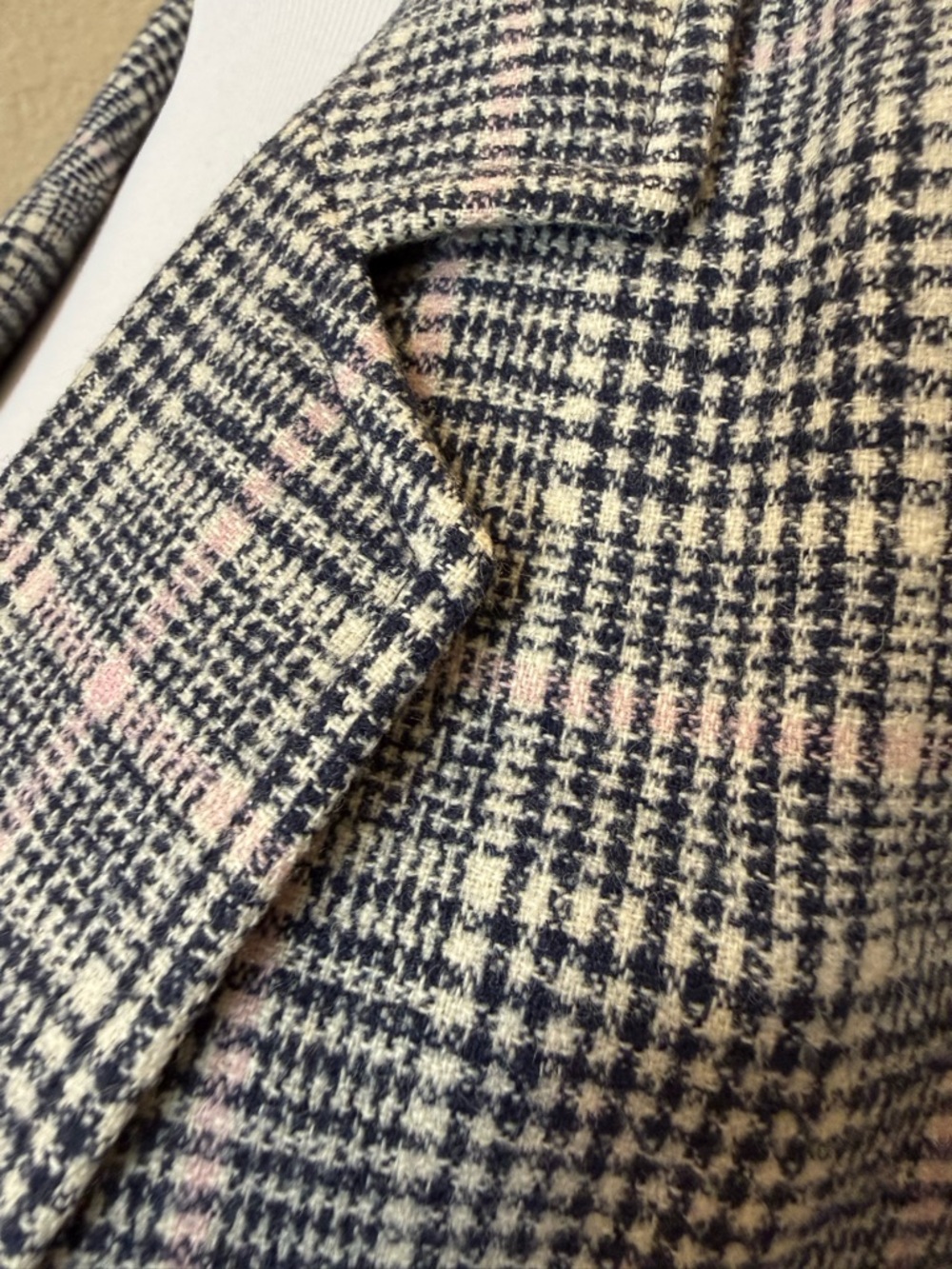 Pendleton Plaid Blazer - Picture 6 of 8